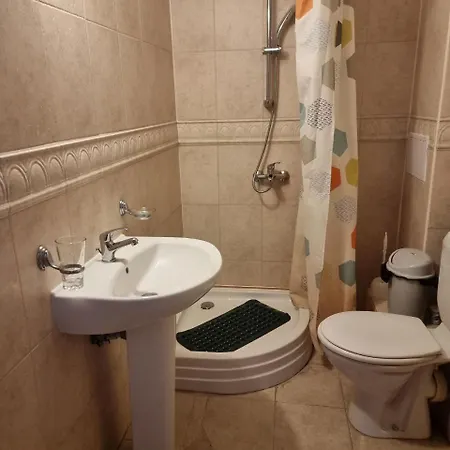 трёхкомнатная * 스베티 블라스